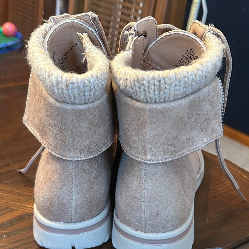 Cliffs by WHITE MOUNTAIN Tan Lace-Up Boots - Picture 2 of 7